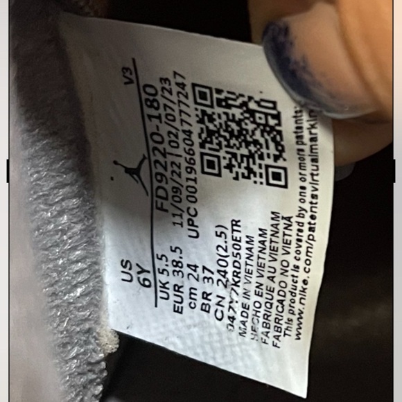 Jordan Sneakers in Gray and Orange - Picture 8 of 9